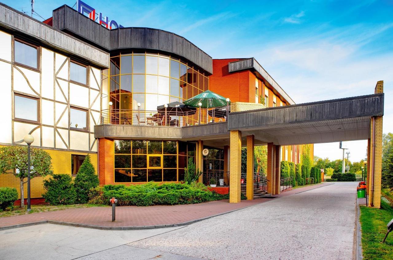 Hotel 500 Тарново-Подгурне Экстерьер фото